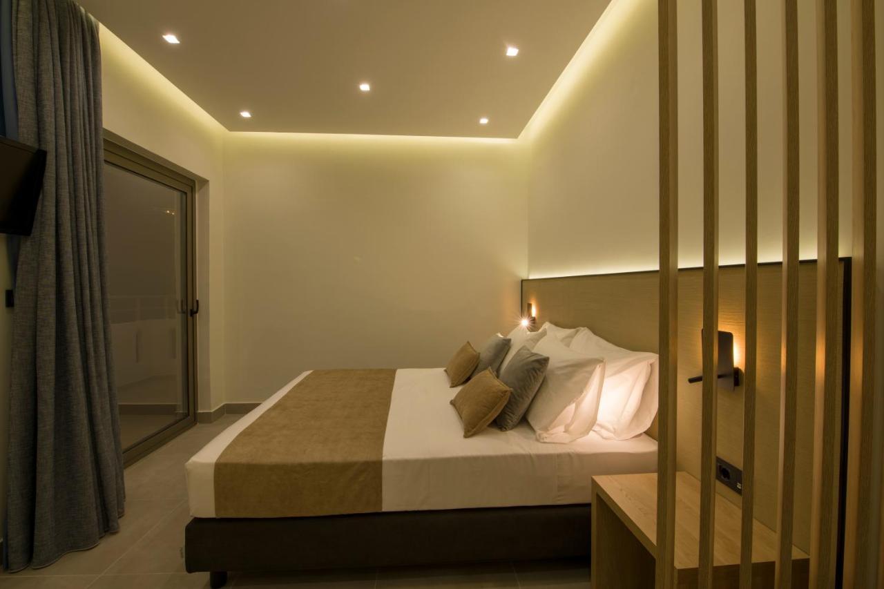 פלטניאס Varouxakis Hotel מראה חיצוני תמונה