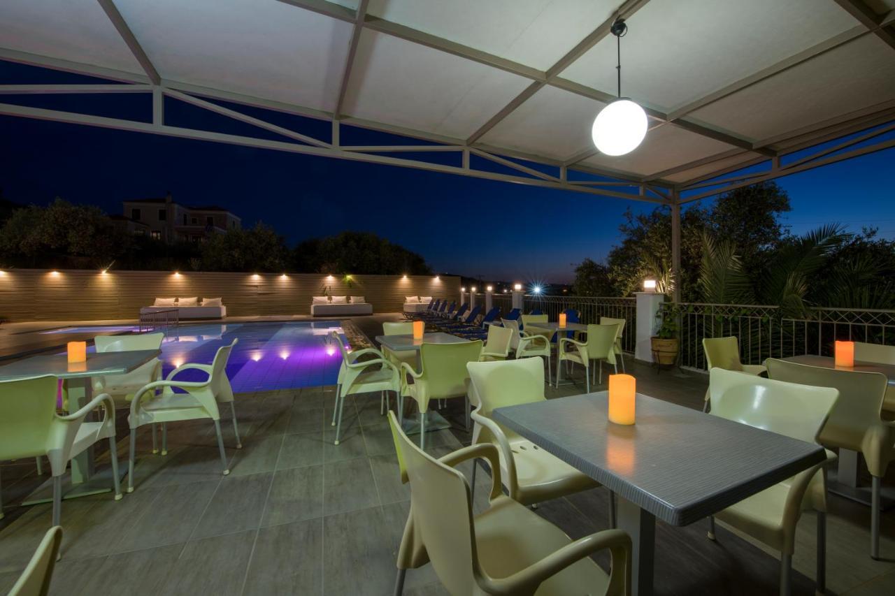 פלטניאס Varouxakis Hotel מראה חיצוני תמונה