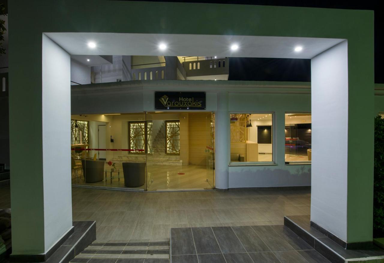 פלטניאס Varouxakis Hotel מראה חיצוני תמונה