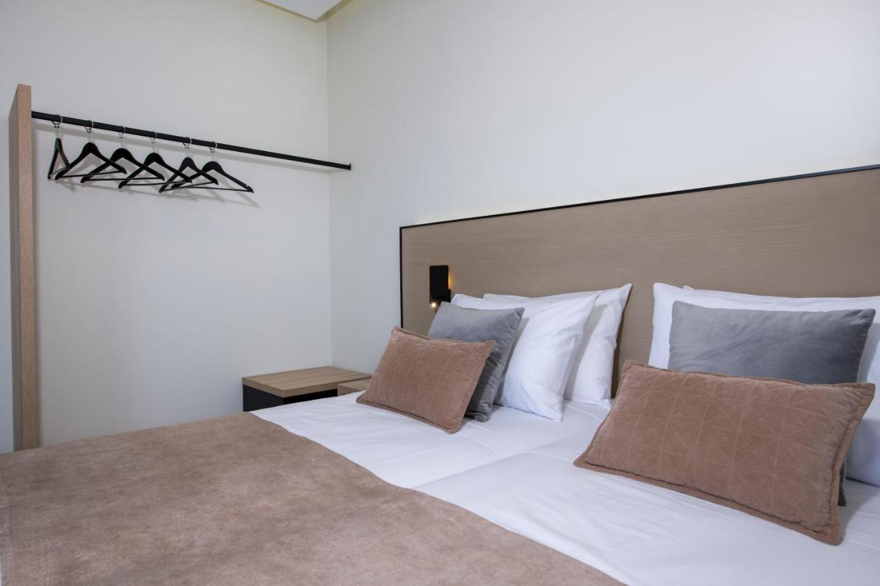 פלטניאס Varouxakis Hotel מראה חיצוני תמונה
