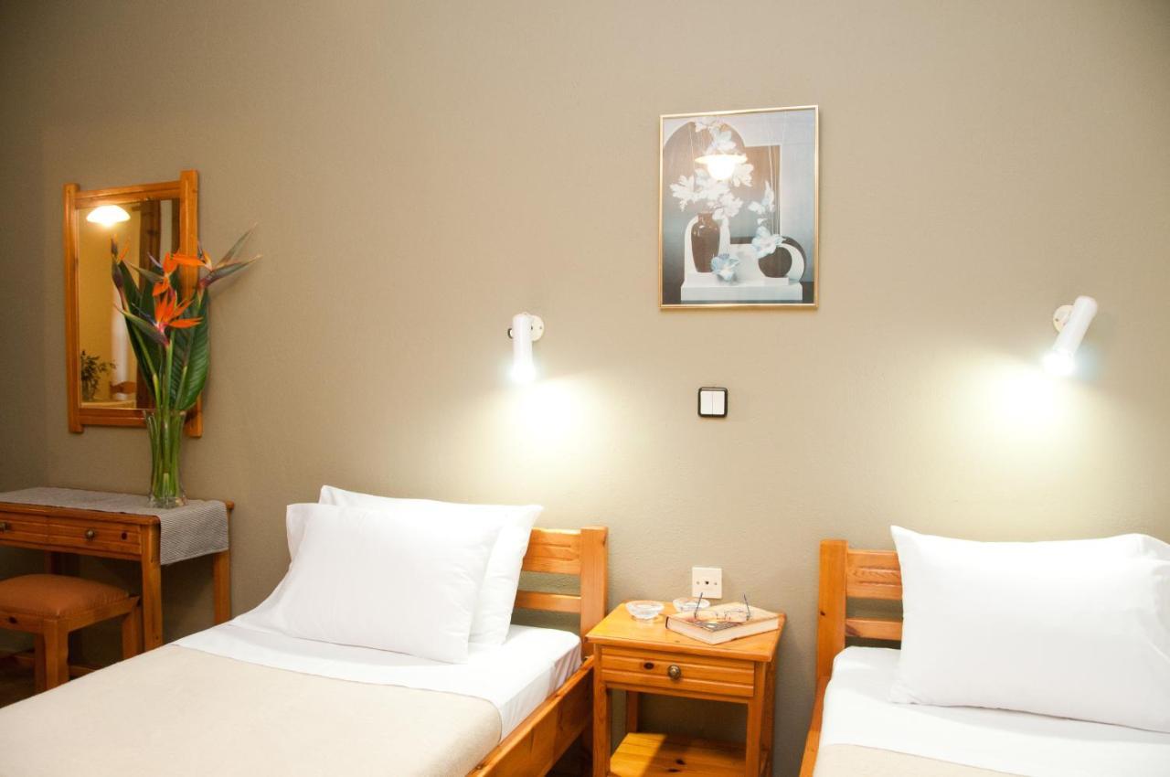 פלטניאס Varouxakis Hotel מראה חיצוני תמונה