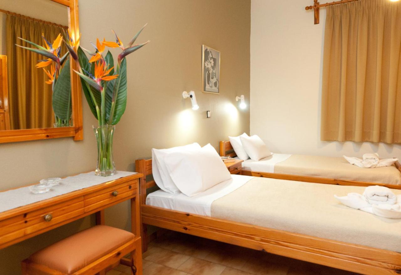 פלטניאס Varouxakis Hotel מראה חיצוני תמונה