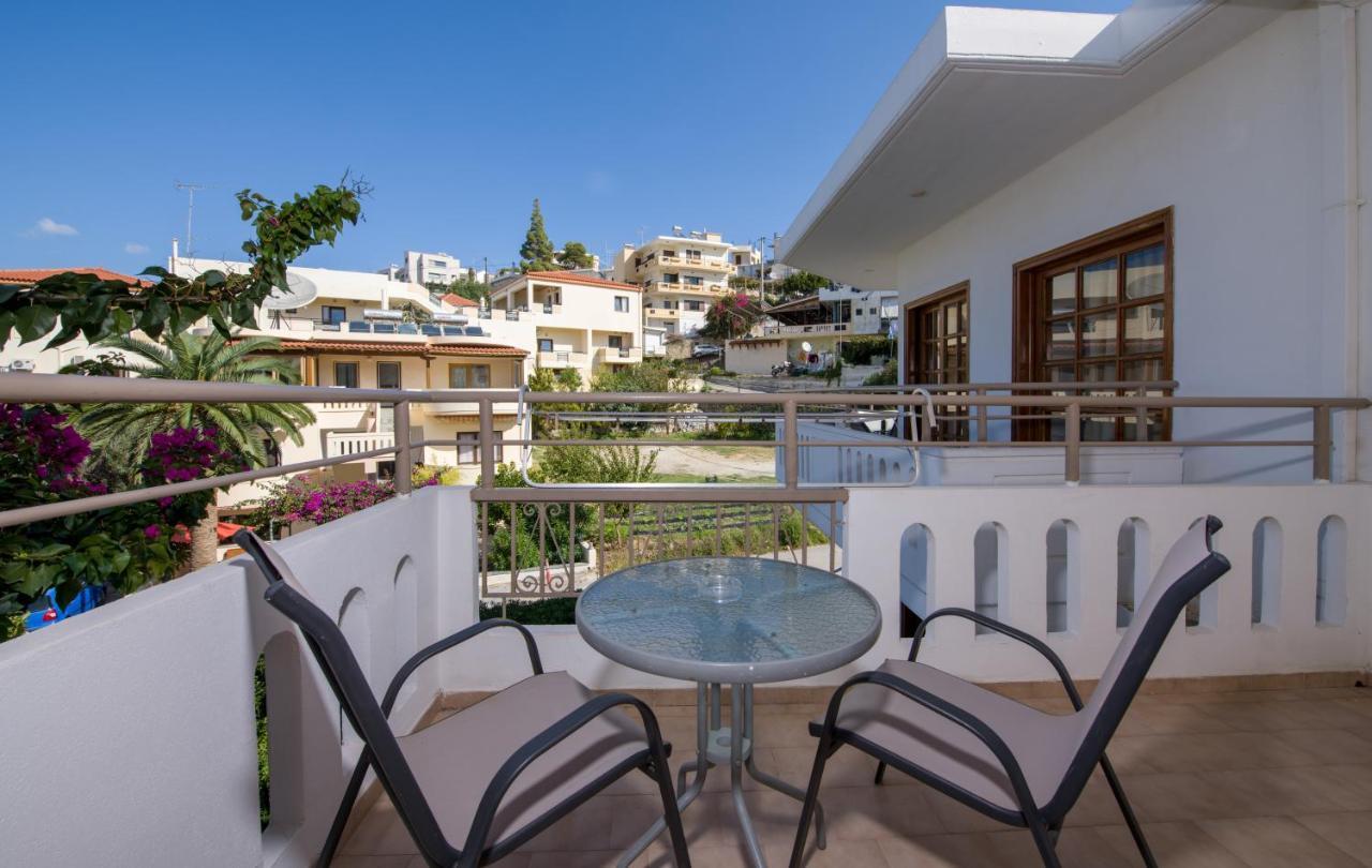 פלטניאס Varouxakis Hotel מראה חיצוני תמונה